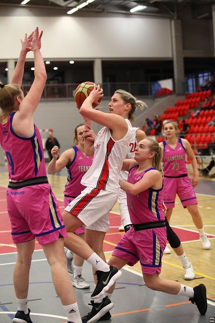 181216_team_232.jpg
